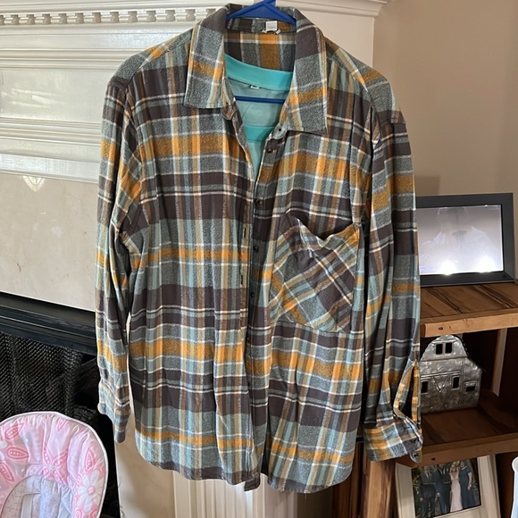 Aerie Women's Anytime Fave Plaid flannel Shirt. Size Large w/matching shirt. - Picture 3 of 6